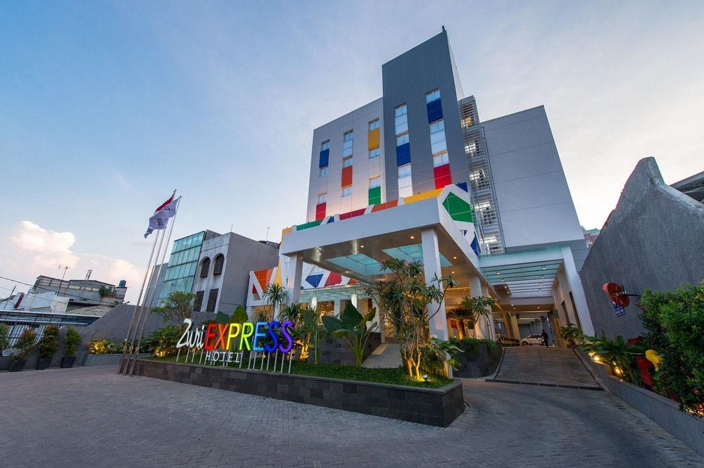 Zuri Express Mangga Dua Hotel 3*