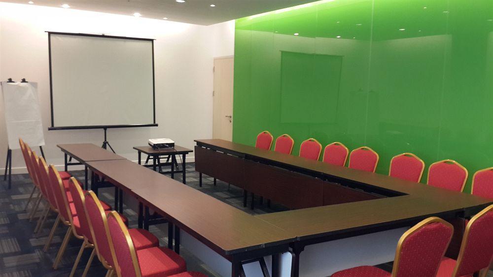Hotel Zuri Express Mangga Dua Jakarta
